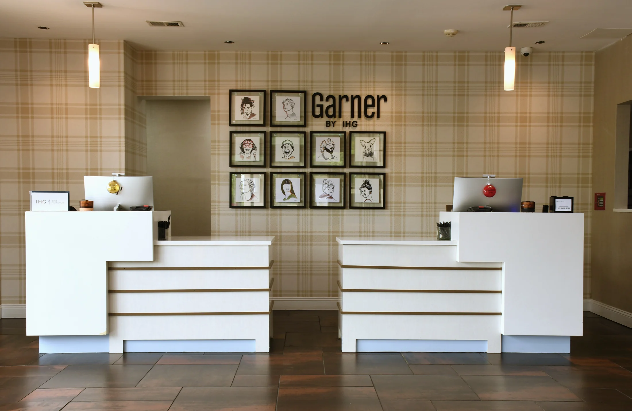 Lobby Reception 01