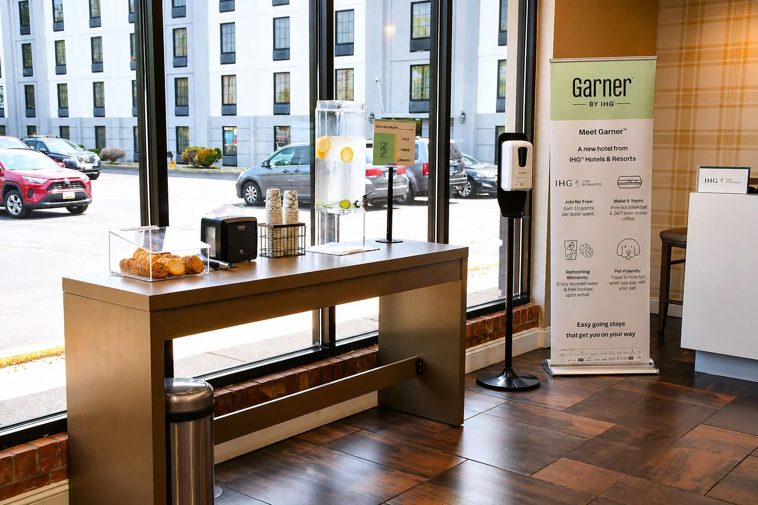 Lobby RefreshmentStation 01